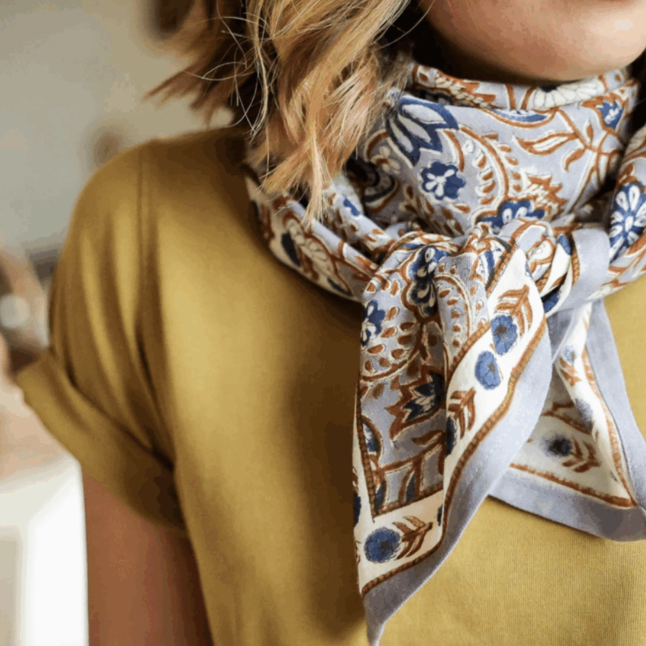 Taj Azur foulard bellemme 1