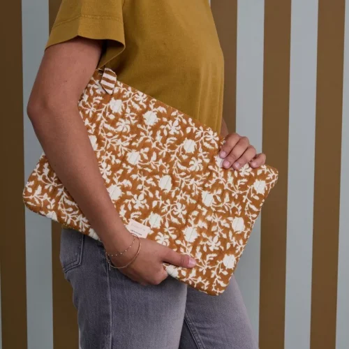 pochette ordinateur Kate caramel