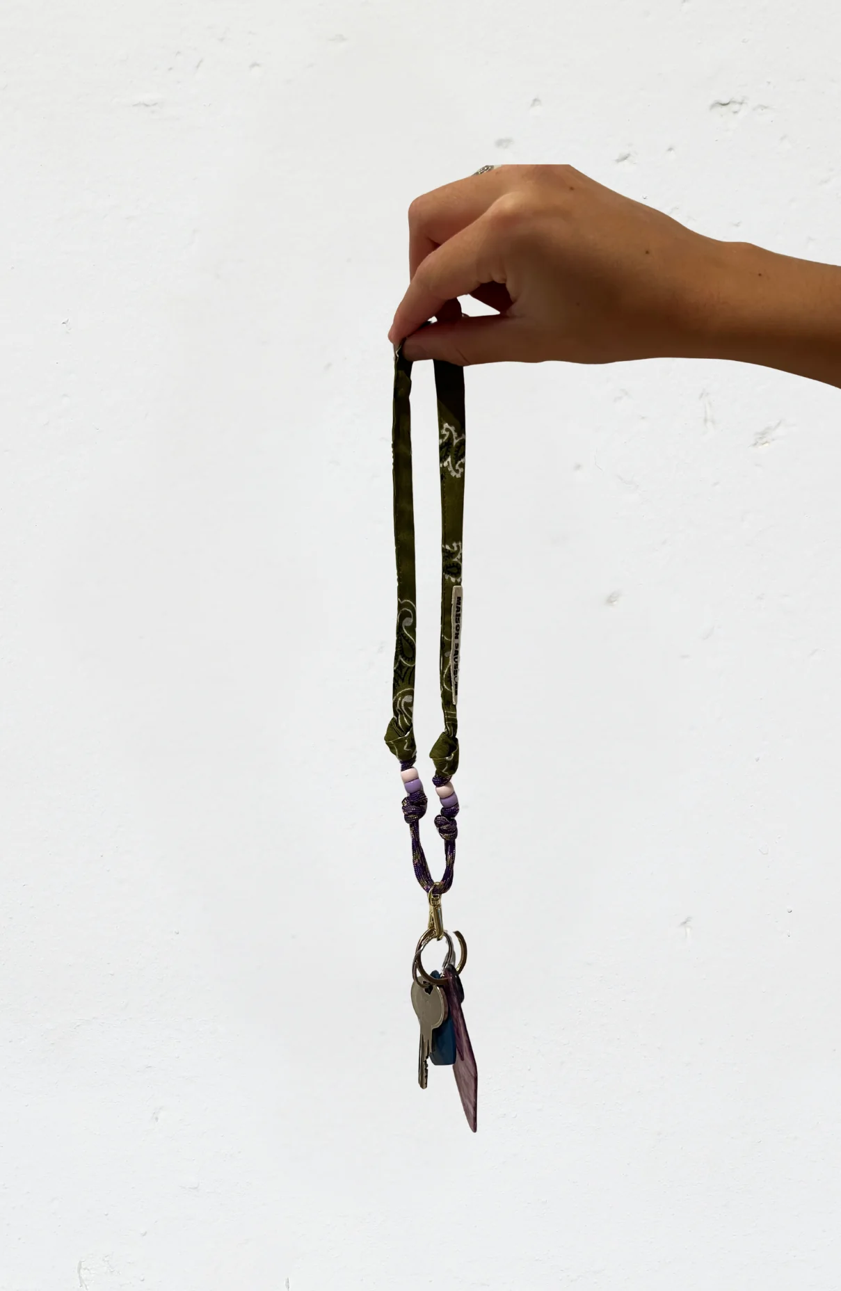 mini cordon bandana vert olive en vente chez Atelier Mama Oh, boutique cadeaux, déco & lifestyle en ligne, dans le Vieux Lille et Mouvaux