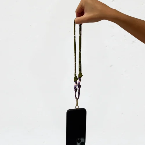 mini cordon bandana vert olive en vente chez Atelier Mama Oh, boutique cadeaux, déco & lifestyle en ligne, dans le Vieux Lille et Mouvaux