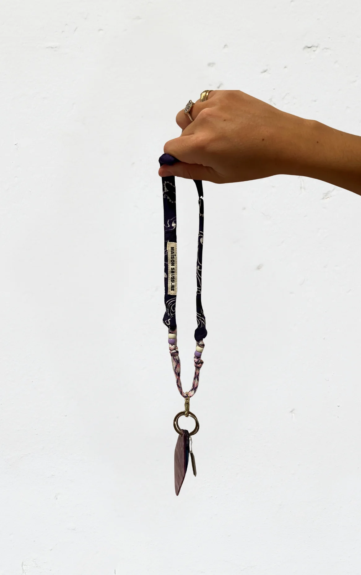 mini cordon bandana violet intense en vente chez Atelier Mama Oh, boutique cadeaux, déco & lifestyle en ligne, dans le Vieux Lille et Mouvaux